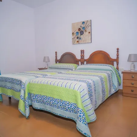 Apartment Modernos Con Garaje, Balcones Y Aire En - Es-180-15 *