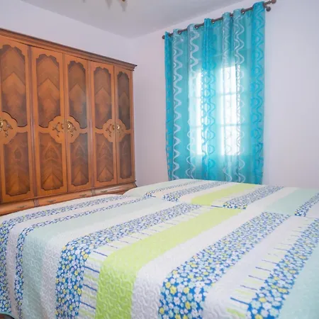 Modernos Con Garaje, Balcones Y Aire En - Es-180-15